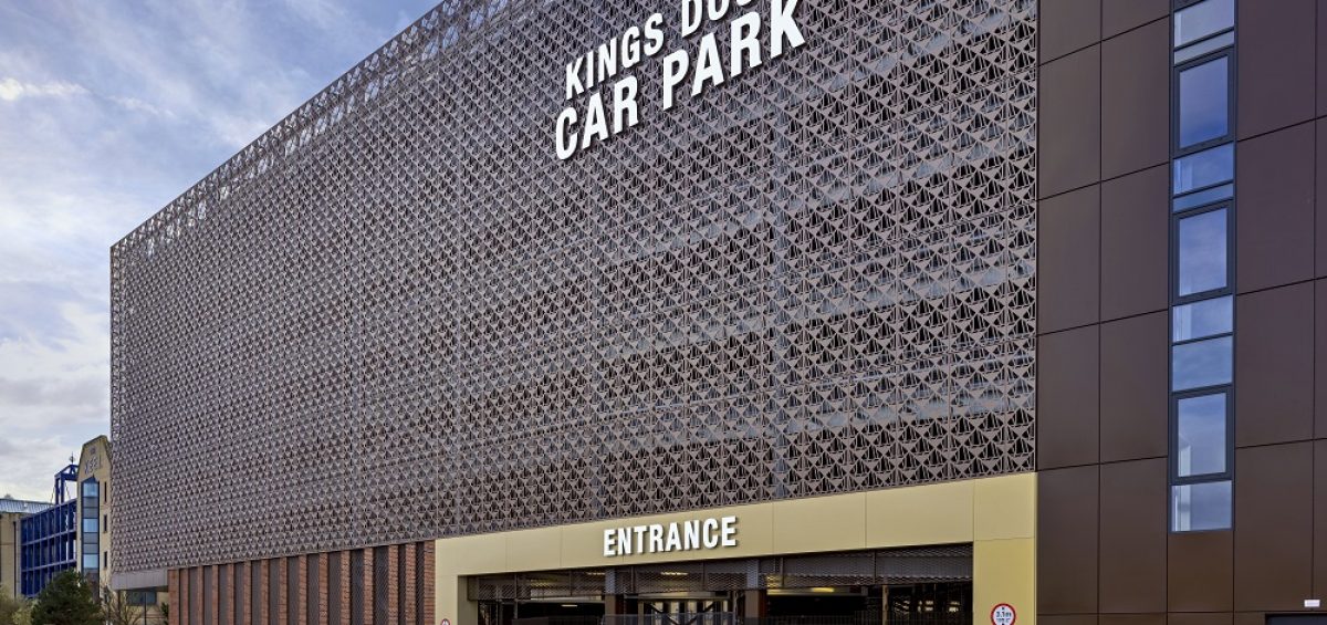 Widd-Signs-striking-signage-at-the-newly-built-Kings-Dock-multi-storey-car-park-in-Liverpool-landscape-CREDIT-Jonathan-Taylor-at-Cloud-9-Photography